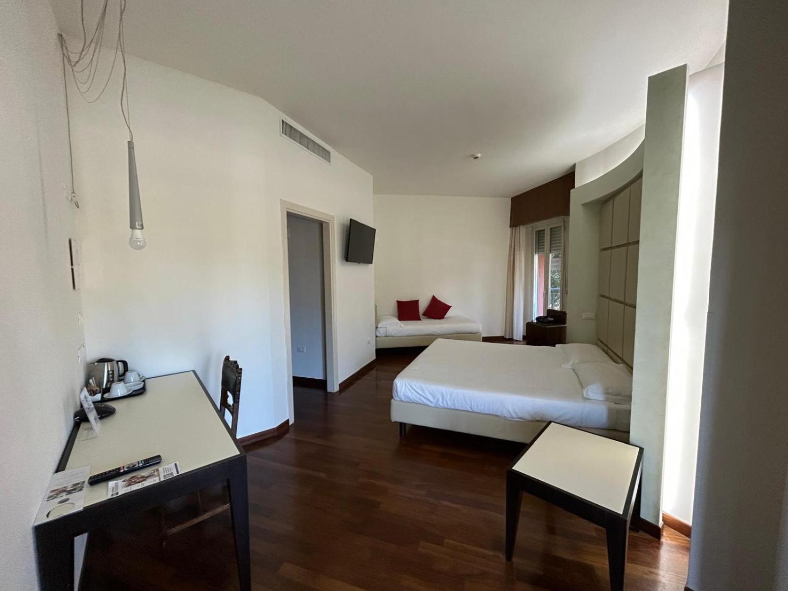 Best Western Cesena Hotel Екстер'єр фото